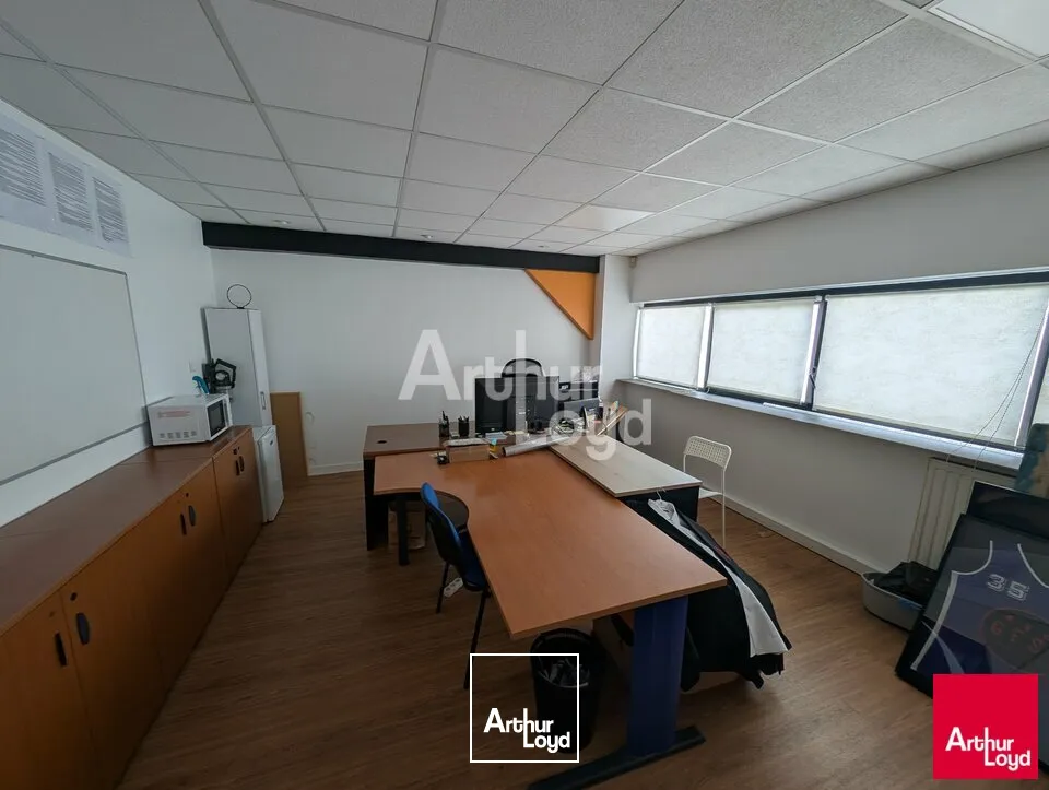 Locaux d'activité & Entrepôts - Location - VEZIN-LE-COQUET - 35132 - 1215-1215 - 7802470
