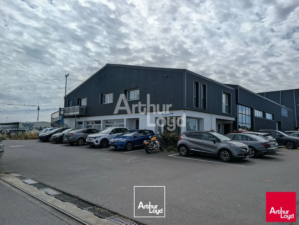 Locaux d'activité & Entrepôts - Location - VEZIN-LE-COQUET - 35132 - 1215-1215 - 7802465