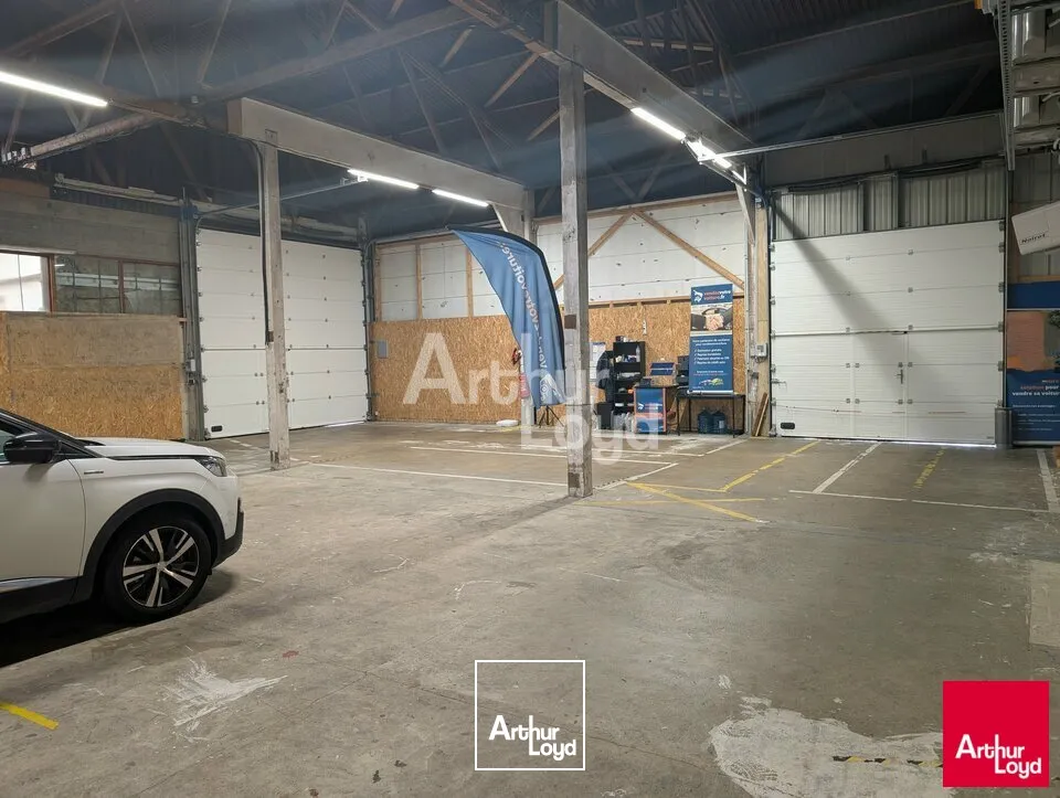 Locaux d'activité & Entrepôts - Location - VEZIN-LE-COQUET - 35132 - 1215-1215 - 7802473