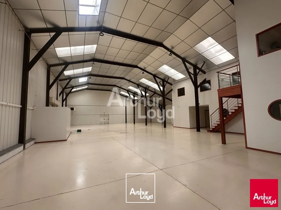 Locaux commerciaux - Location - SAINT-GRÉGOIRE - 35760 - 612-612 - 7802477