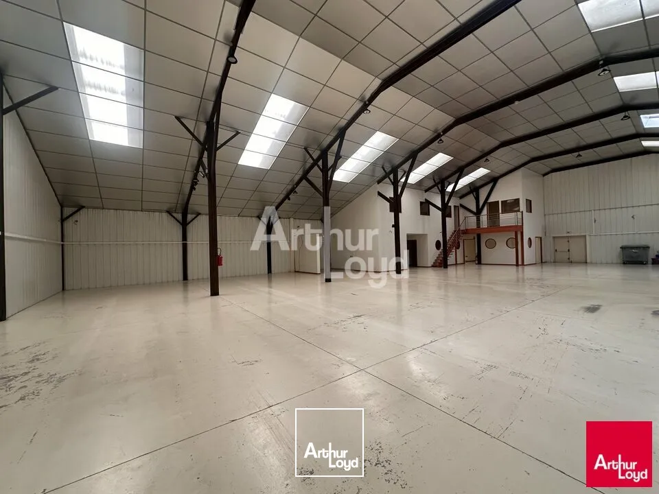 Locaux commerciaux - Location - SAINT-GRÉGOIRE - 35760 - 612-612 - 7802479
