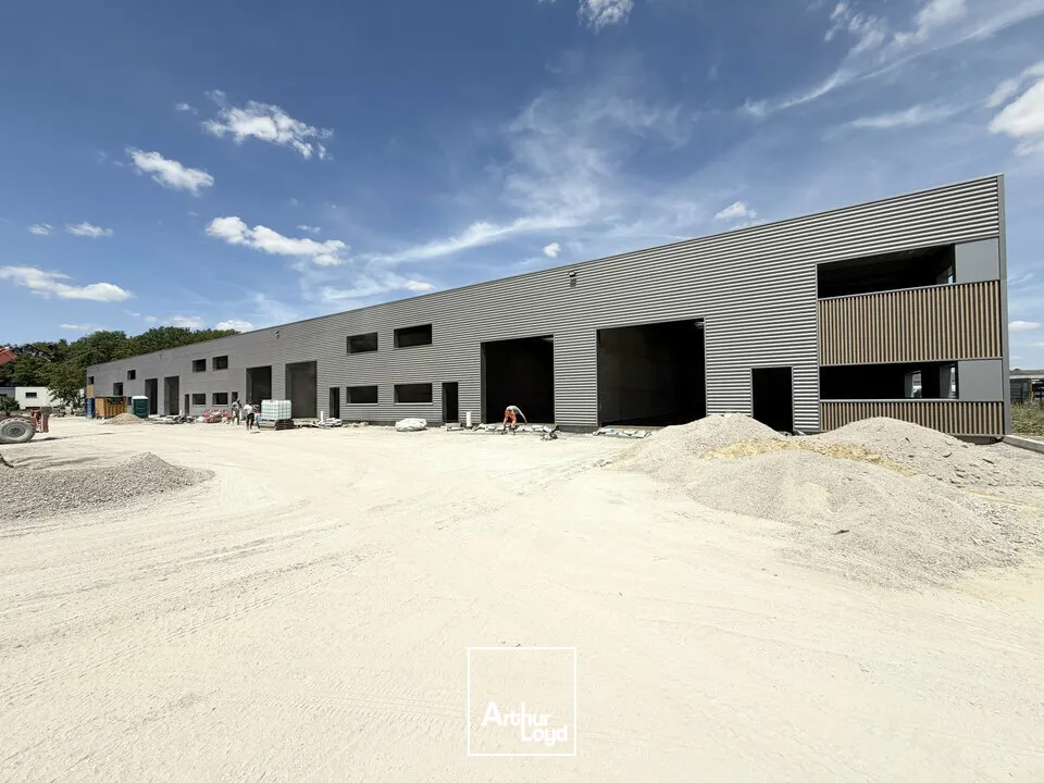 Locaux d'activité & Entrepôts - Vente - SAINT-BRICE-COURCELLES - 51370 - 214-2813 - 7802489