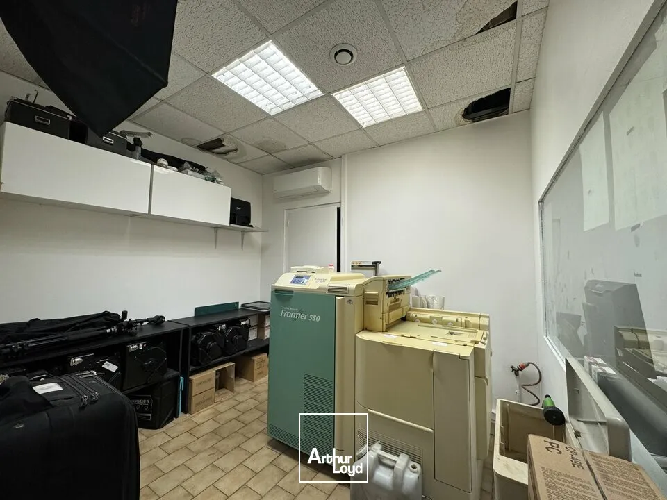 Locaux commerciaux - Location - SAINT AVERTIN - 37550 - 50.68-50.68 - 7802496