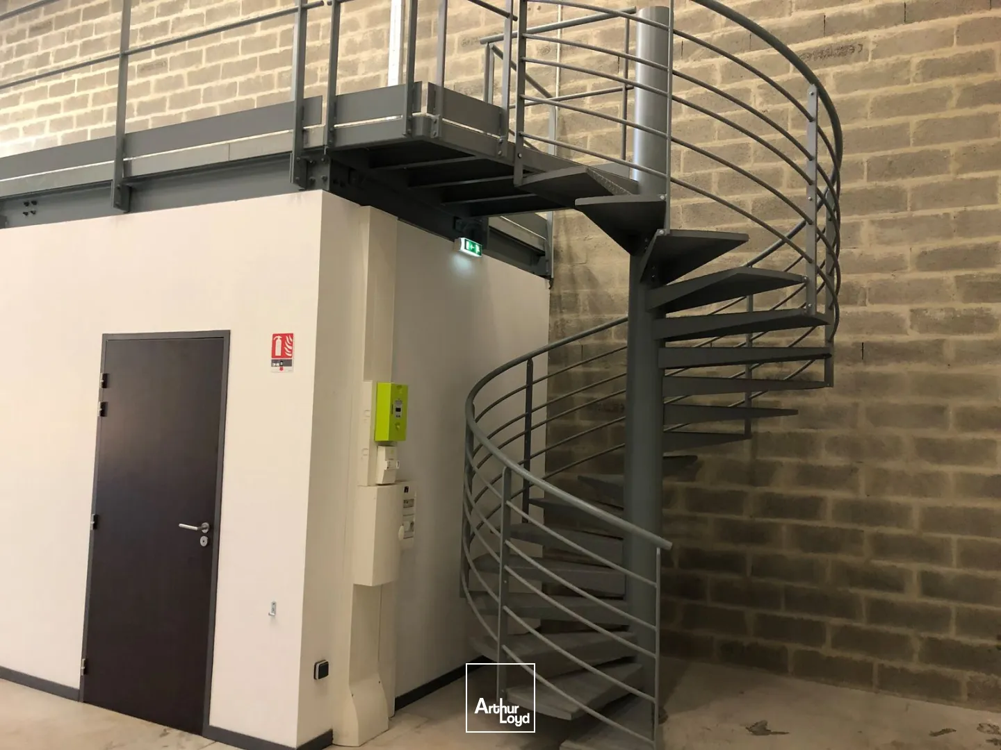 Locaux d'activité & Entrepôts - Location - BEAUVAIS - 60000 - 130-130 - 7802615