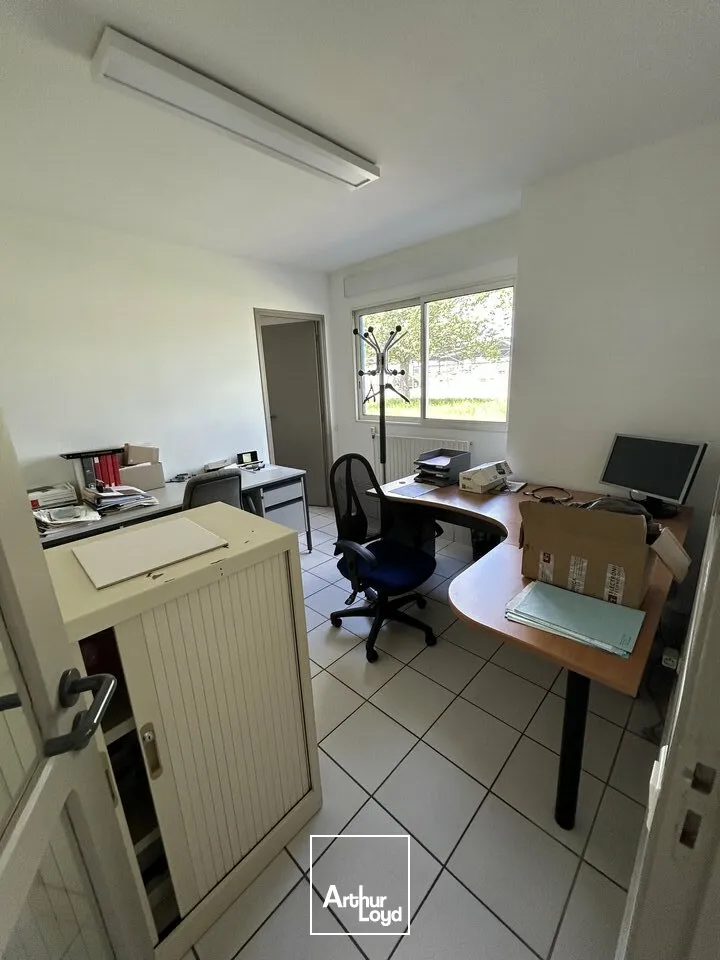 Bureaux - Location - CREUZIER LE VIEUX - 03300 - 66.4-66.4 - 7802632