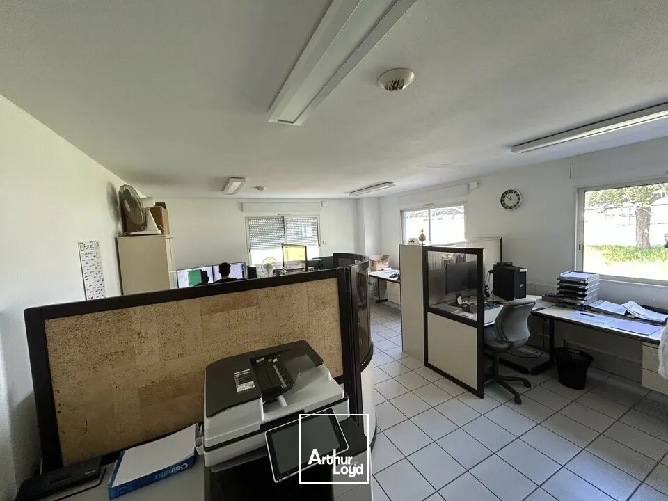 Bureaux - Location - CREUZIER LE VIEUX - 03300 - 66.4-66.4 - 7802634