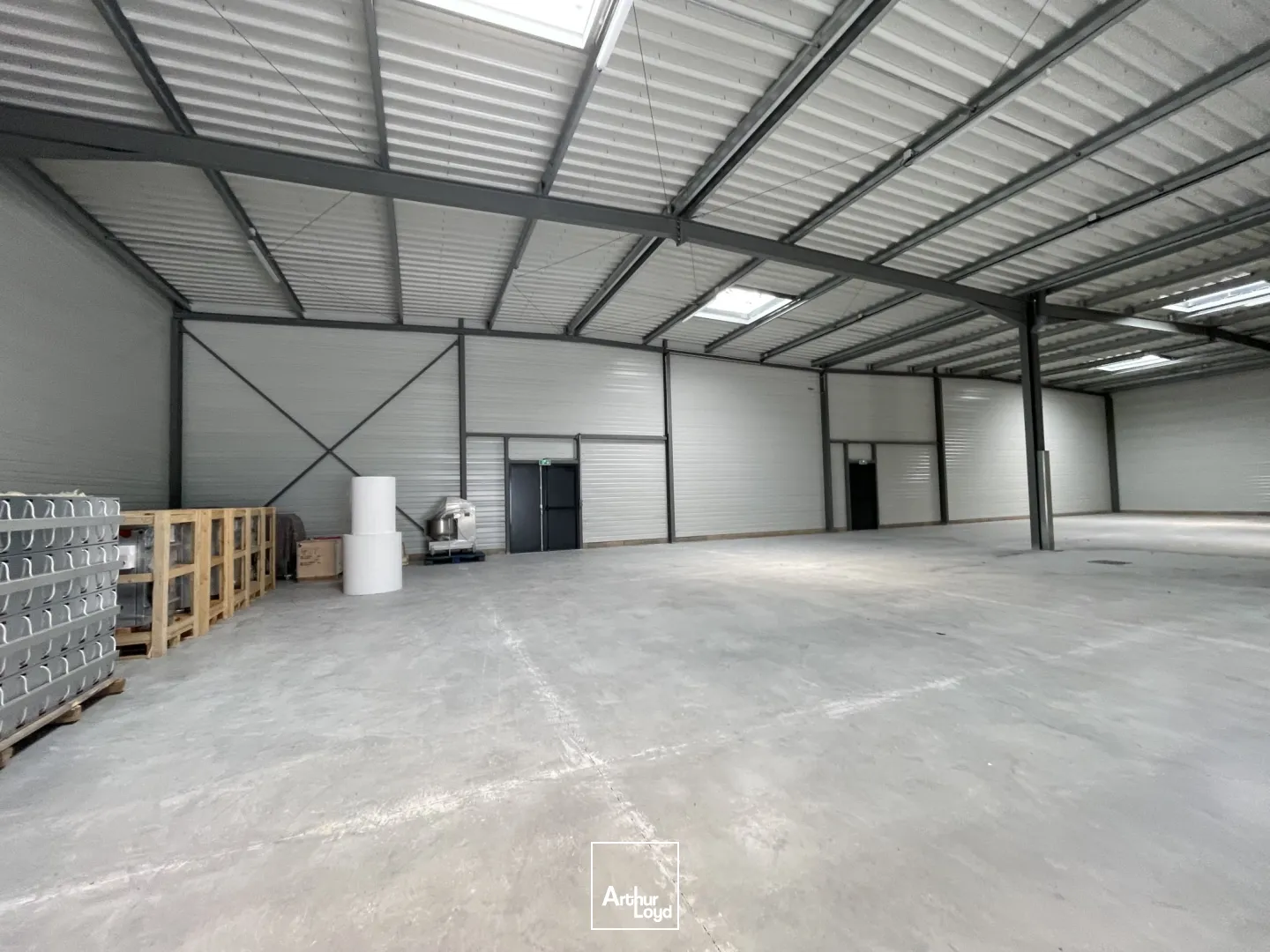 Locaux d'activité & Entrepôts - Vente - CROUY - 02880 - 772-772 - 7802810