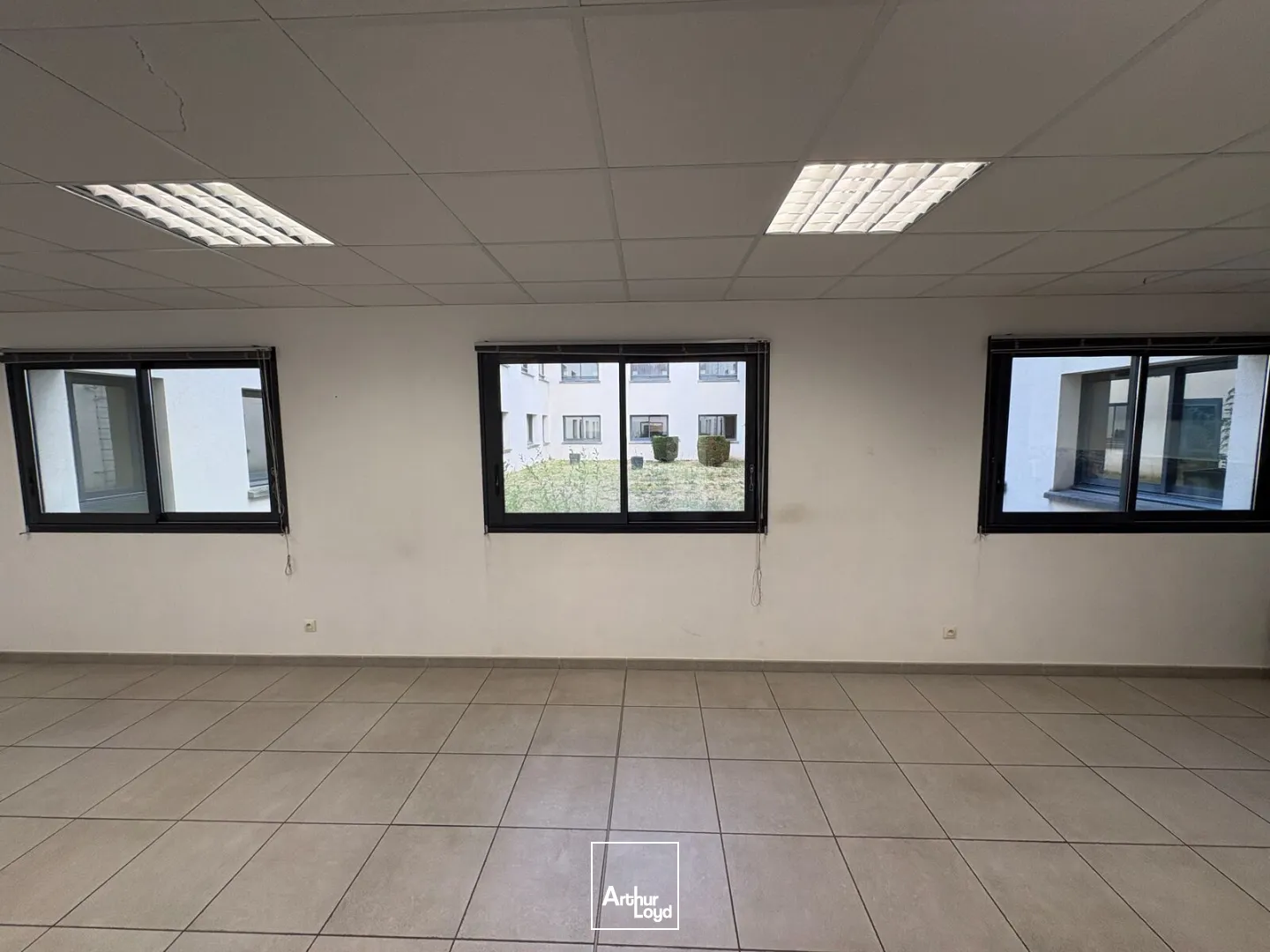Bureaux - Location - OLIVET - 45160 - 140-140 - 7802975