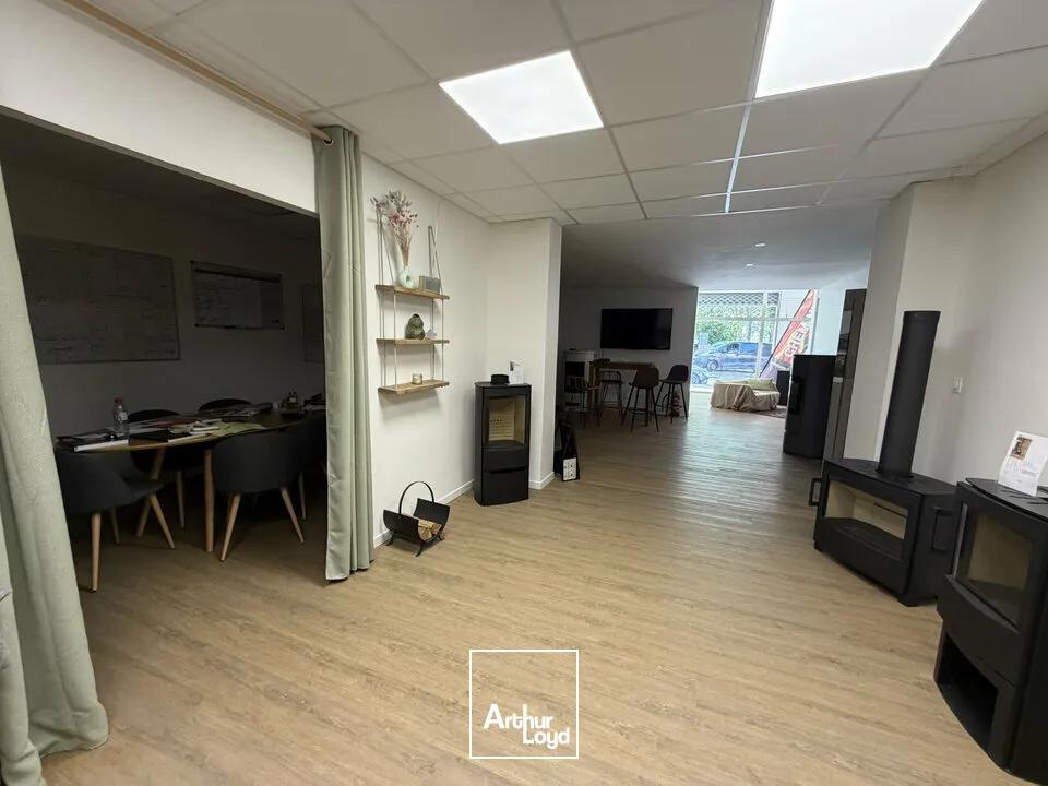 Locaux commerciaux - Vente - CHATELLERAULT - 86100 - 500-500 - 7804094
