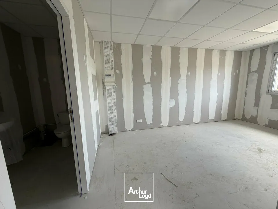 Locaux d'activité & Entrepôts - Location - BÉTHENY - 51450 - 131.7-131.7 - 7804132