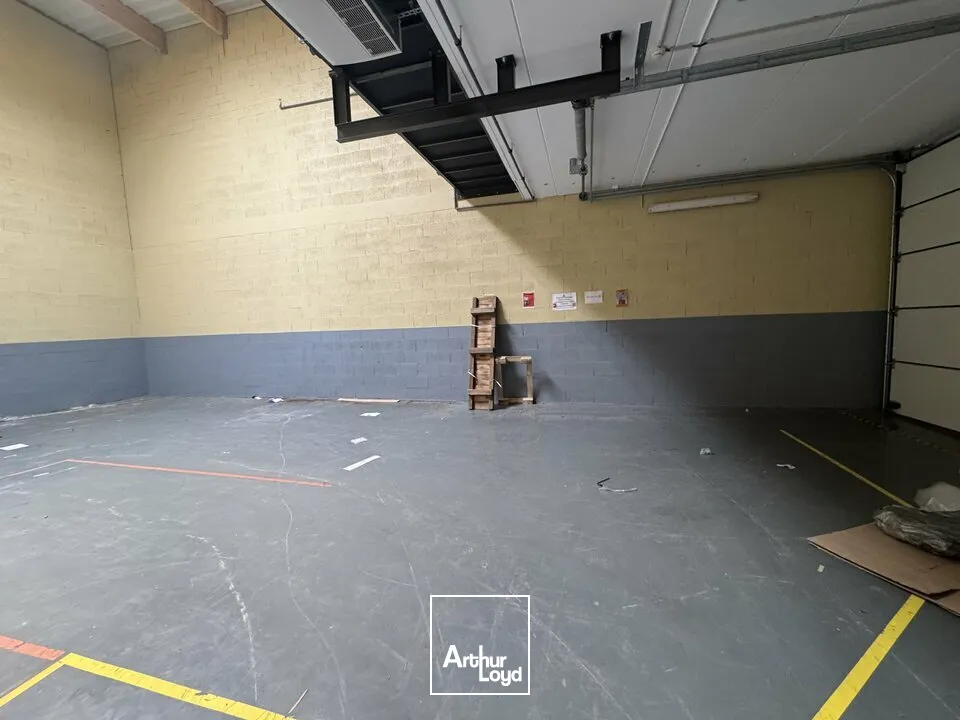 Locaux d'activité & Entrepôts - Location - LA VILLE AUX DAMES - 37700 - 206-206 - 7804145