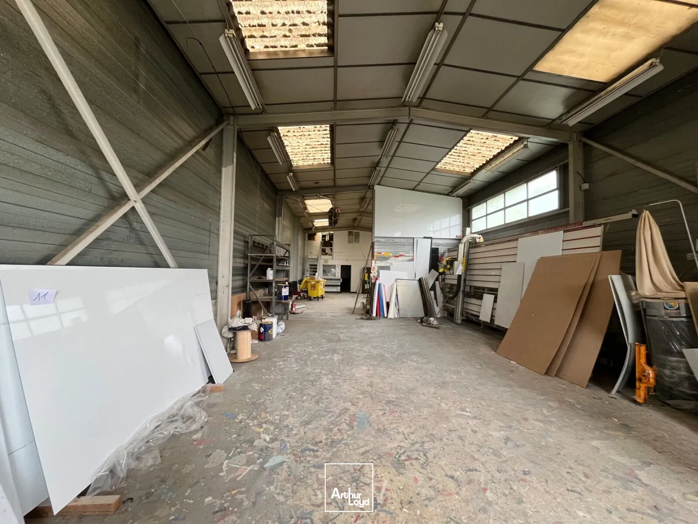 Locaux d'activité & Entrepôts - Vente - CREIL - 60100 - 250-250 - 7804317