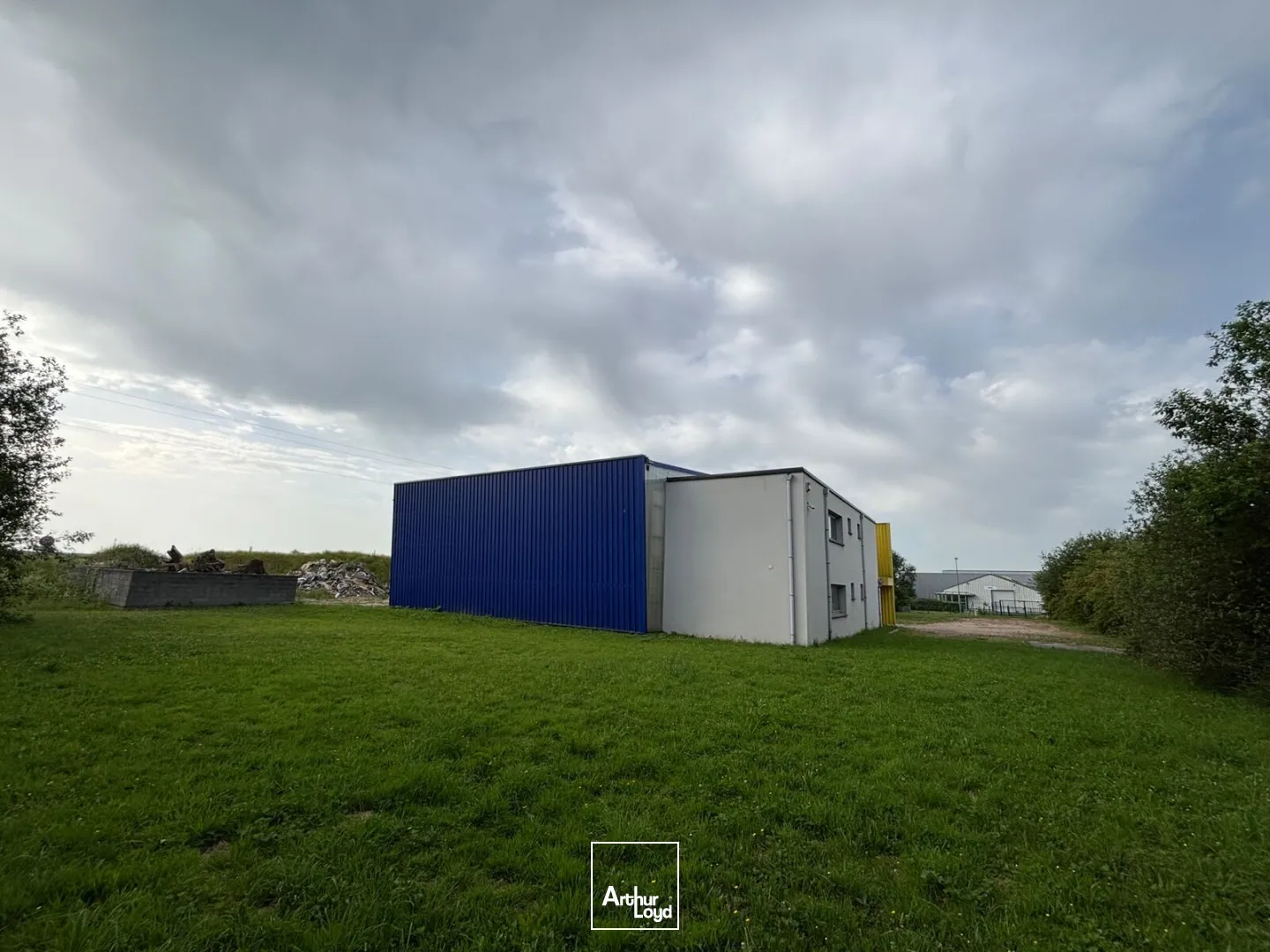 Locaux d'activité & Entrepôts - Location - ESLETTES - 76710 - 415-415 - 7804452