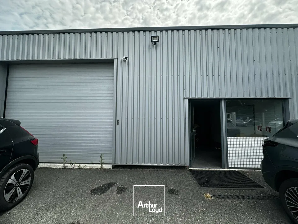 Locaux d'activité & Entrepôts - Location - SAINT-DOULCHARD - 18230 - 148-148 - 7804951