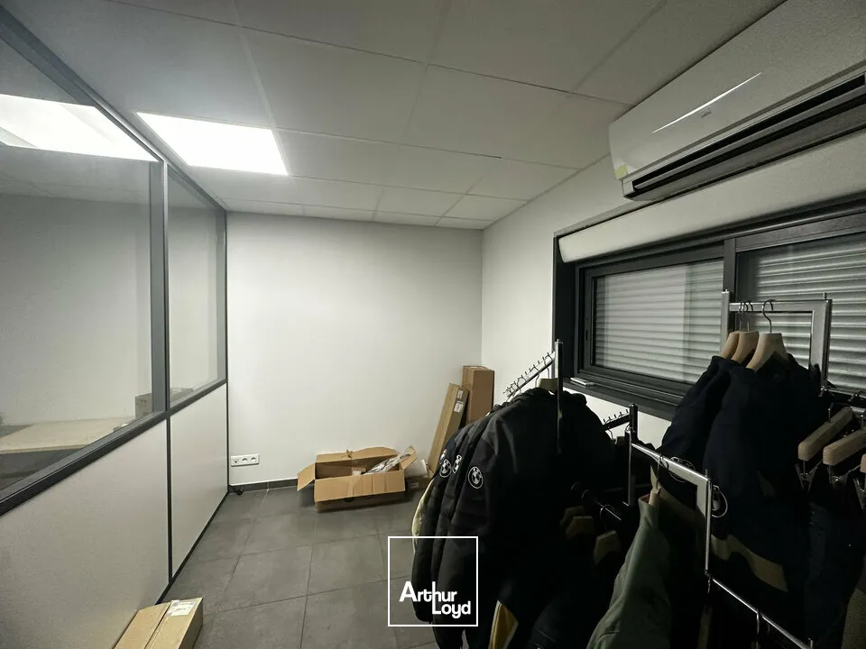 Locaux d'activité & Entrepôts - Location - SAINT-DOULCHARD - 18230 - 148-148 - 7804954