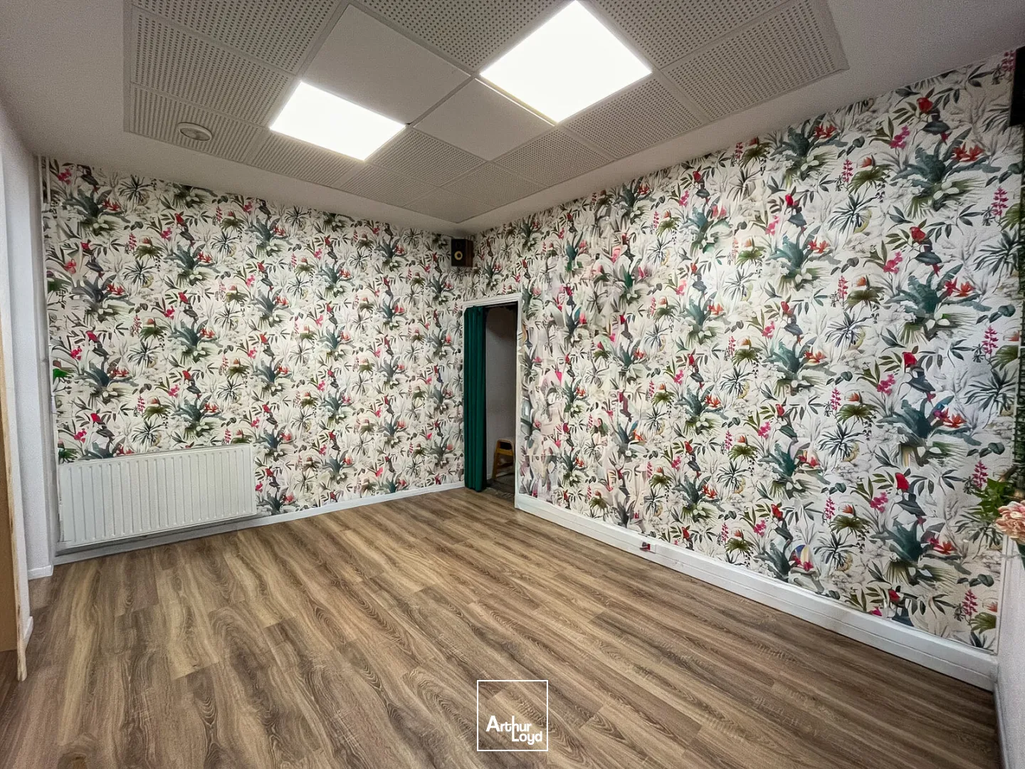 Locaux commerciaux - Location - SAINT QUENTIN - 02100 - 180-180 - 7804963