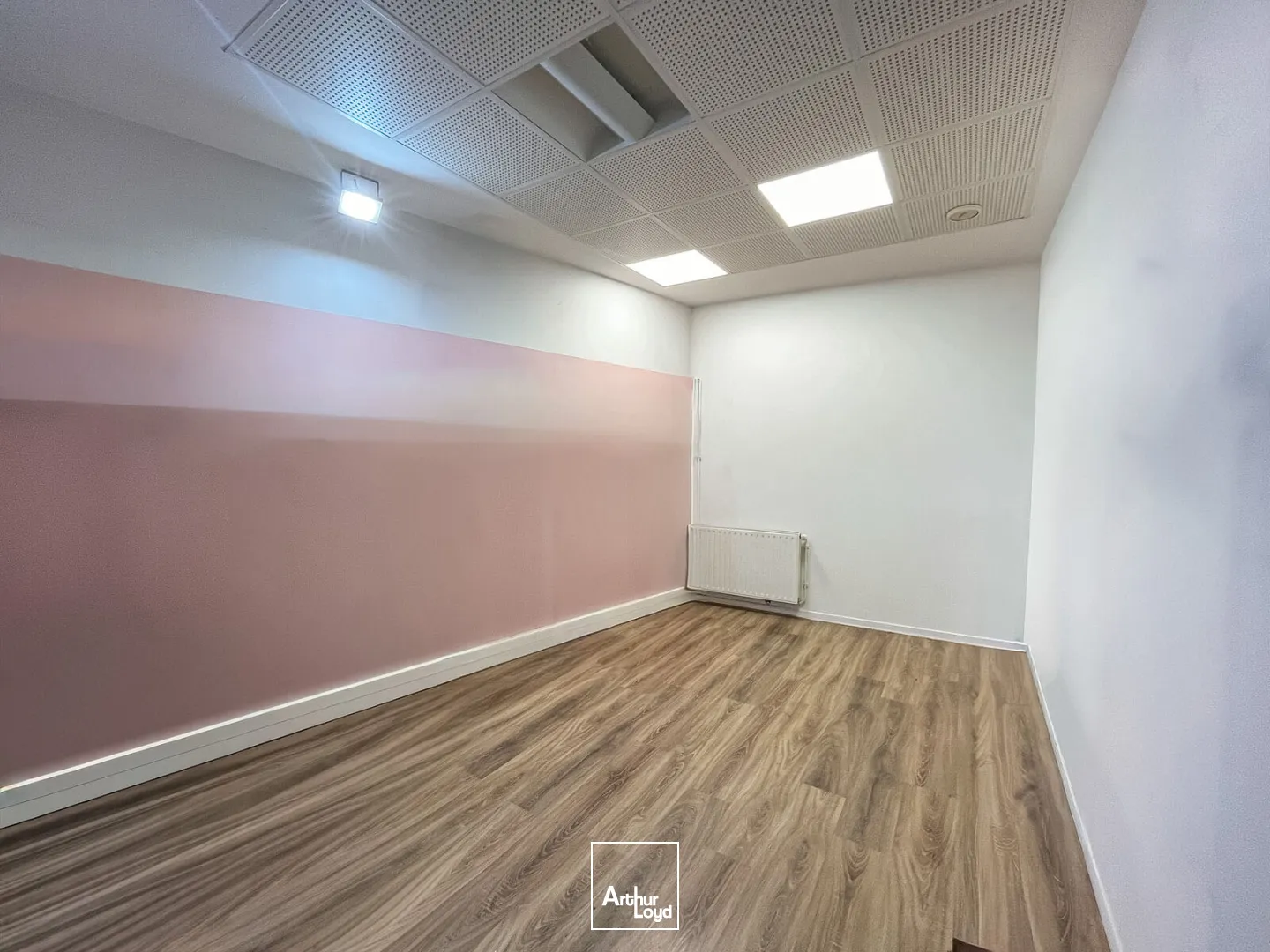 Locaux commerciaux - Location - SAINT QUENTIN - 02100 - 180-180 - 7804964