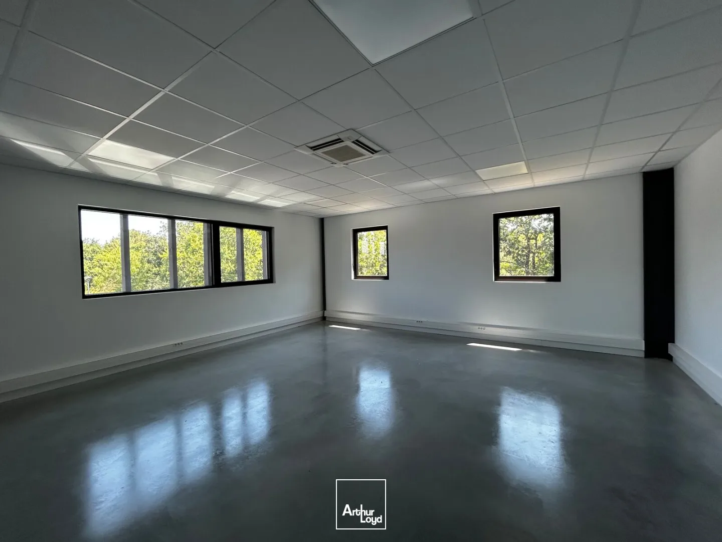 Locaux d'activité & Entrepôts - Location - MERIGNAC - 33700 - 303.9-2823.8 - 7805105