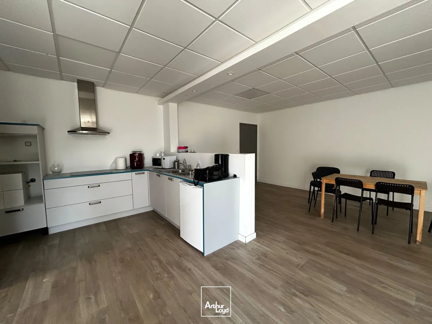 Locaux d'activité & Entrepôts - Location - SAINT JEAN D'ILLAC - 33127 - 50-130 - 7805118