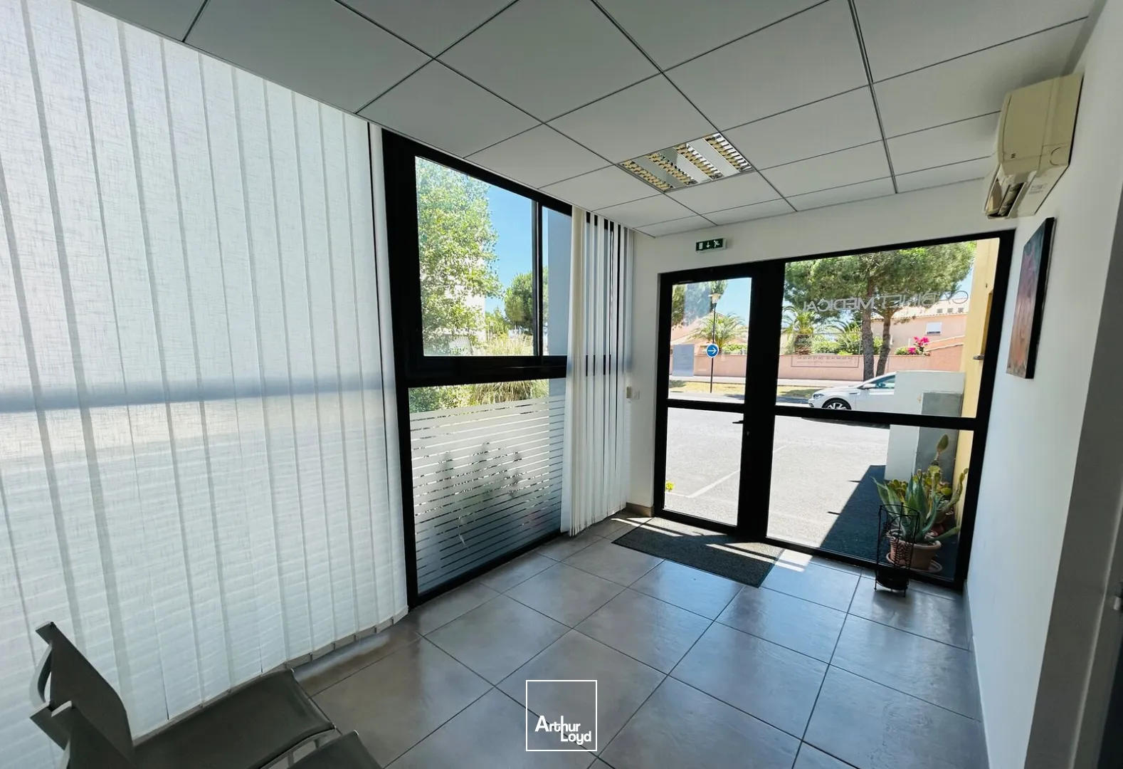 Bureaux - Vente - SAINT CYPRIEN - 66750 - 98-98 - 7805356
