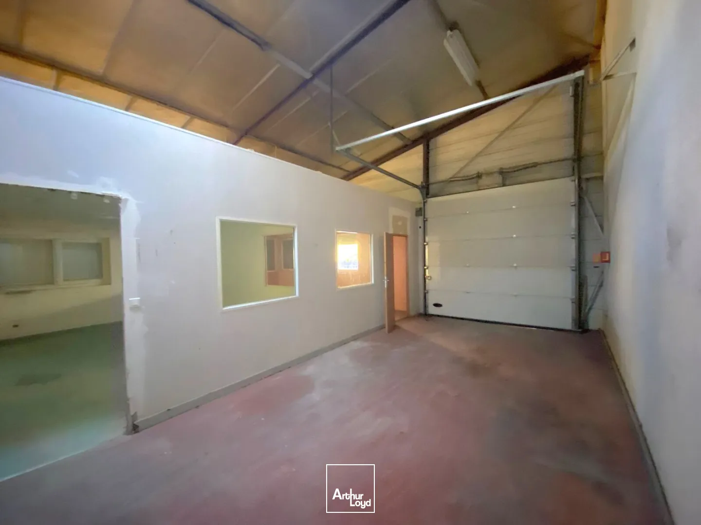 Locaux commerciaux - Location - MARSEILLE - 13015 - 150-450 - 7805380