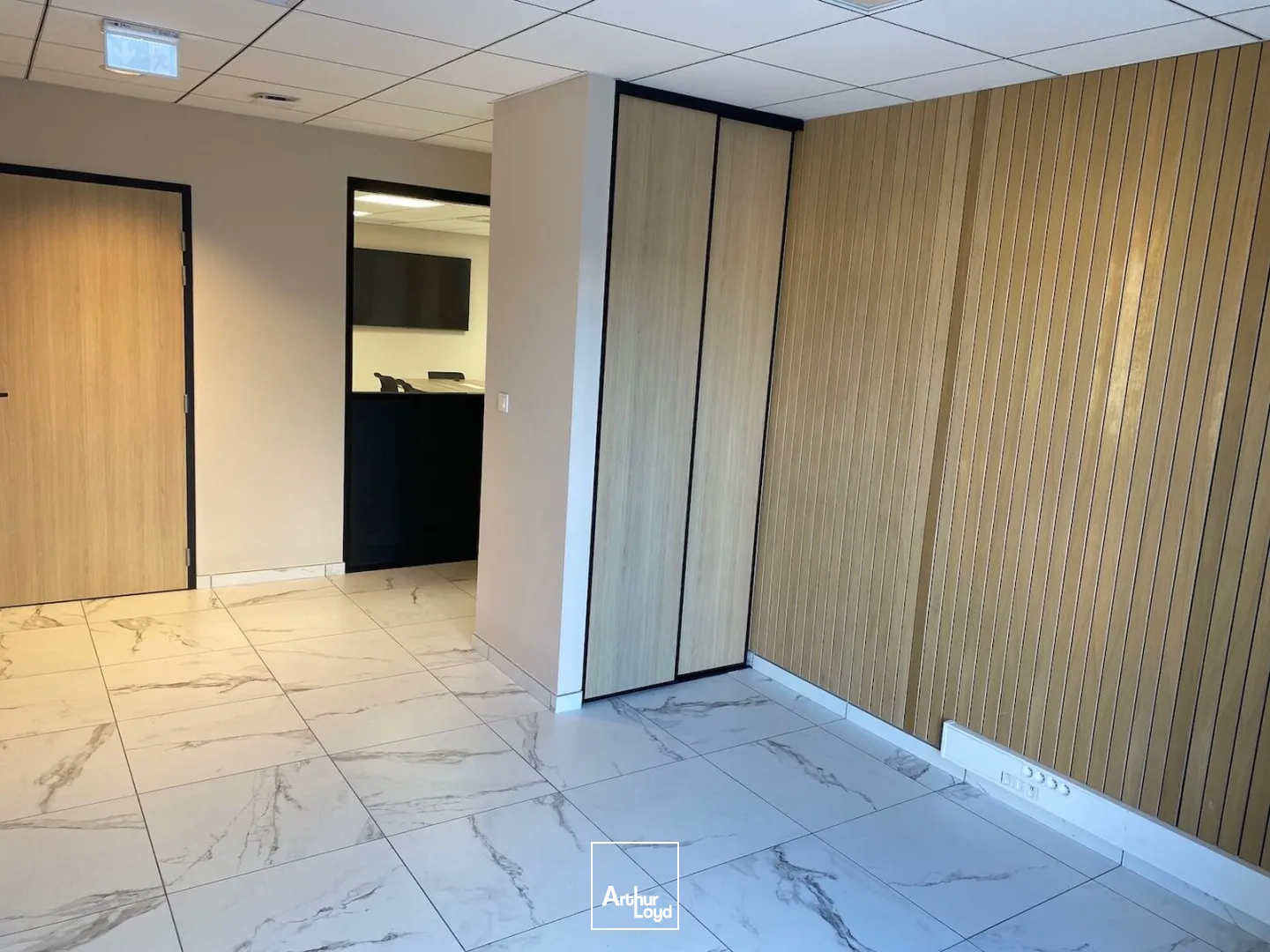 Bureaux - Location - FEURS - 42110 - 131.6-131.6 - 7805594