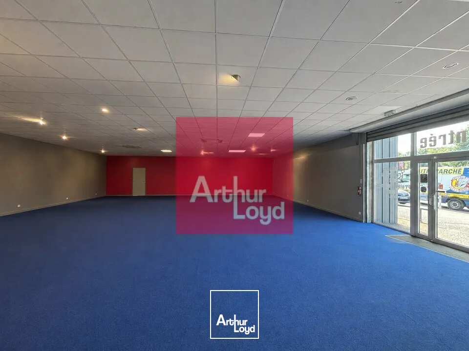 Locaux commerciaux - Location - SAINT-PANTALÉON-DE-LARCHE - 19600 - 650-650 - 7805767