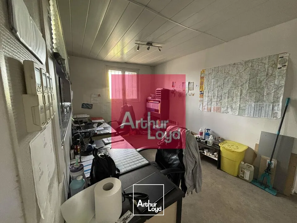 Locaux commerciaux - Location - SAINT-PANTALÉON-DE-LARCHE - 19600 - 650-650 - 7805769