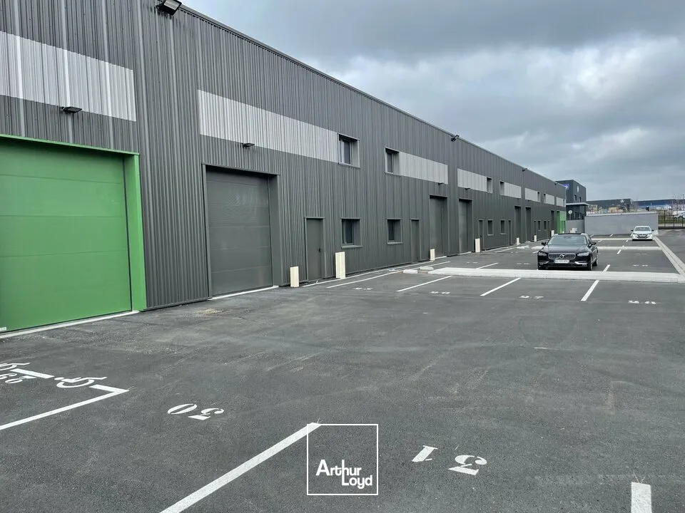 Locaux d'activité & Entrepôts - Location - CERNAY LES REIMS - 51420 - 200-400 - 7805827