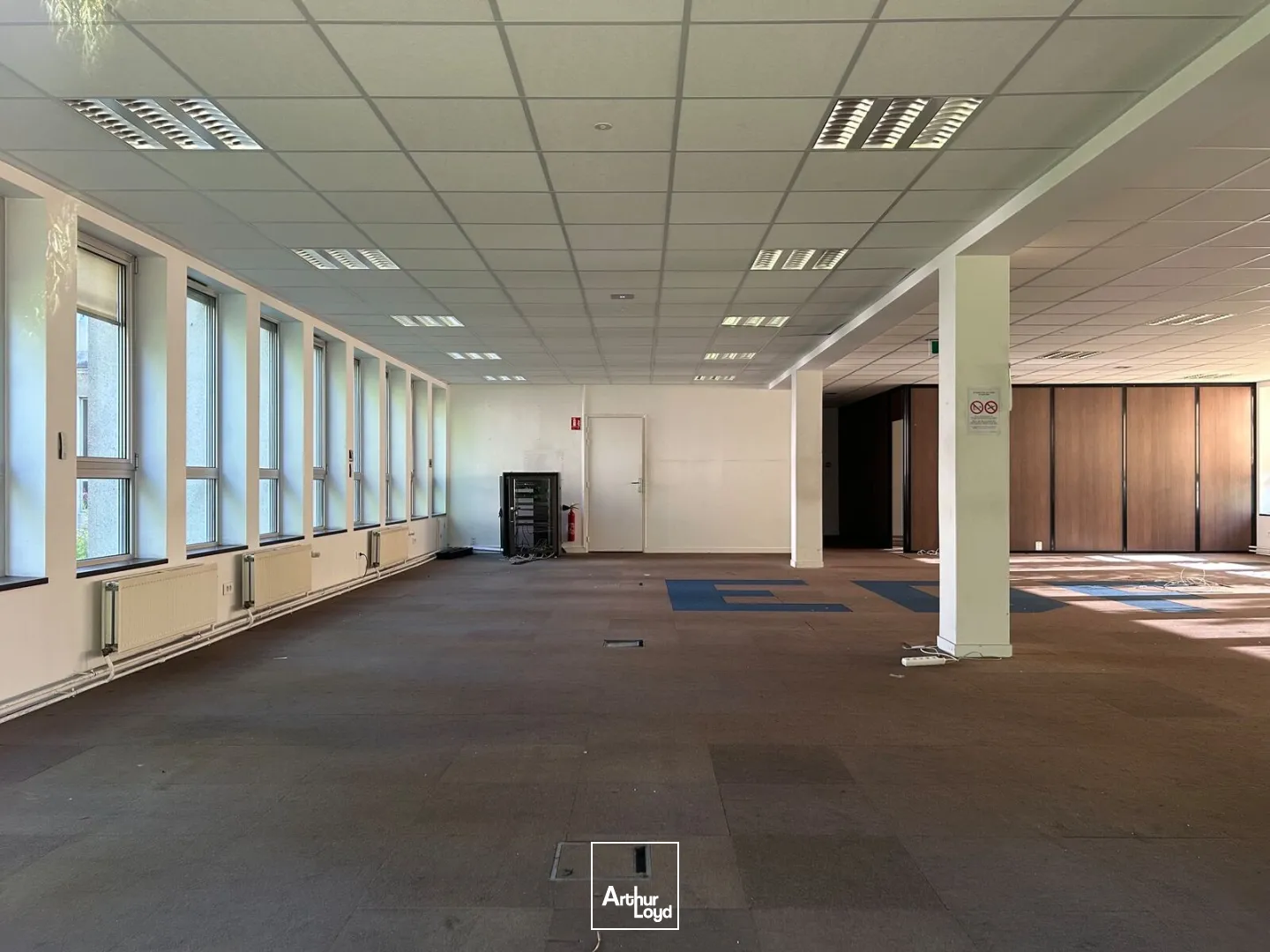 Locaux d'activité & Entrepôts - Location - SAINT QUENTIN - 02100 - 250-3250 - 7805847