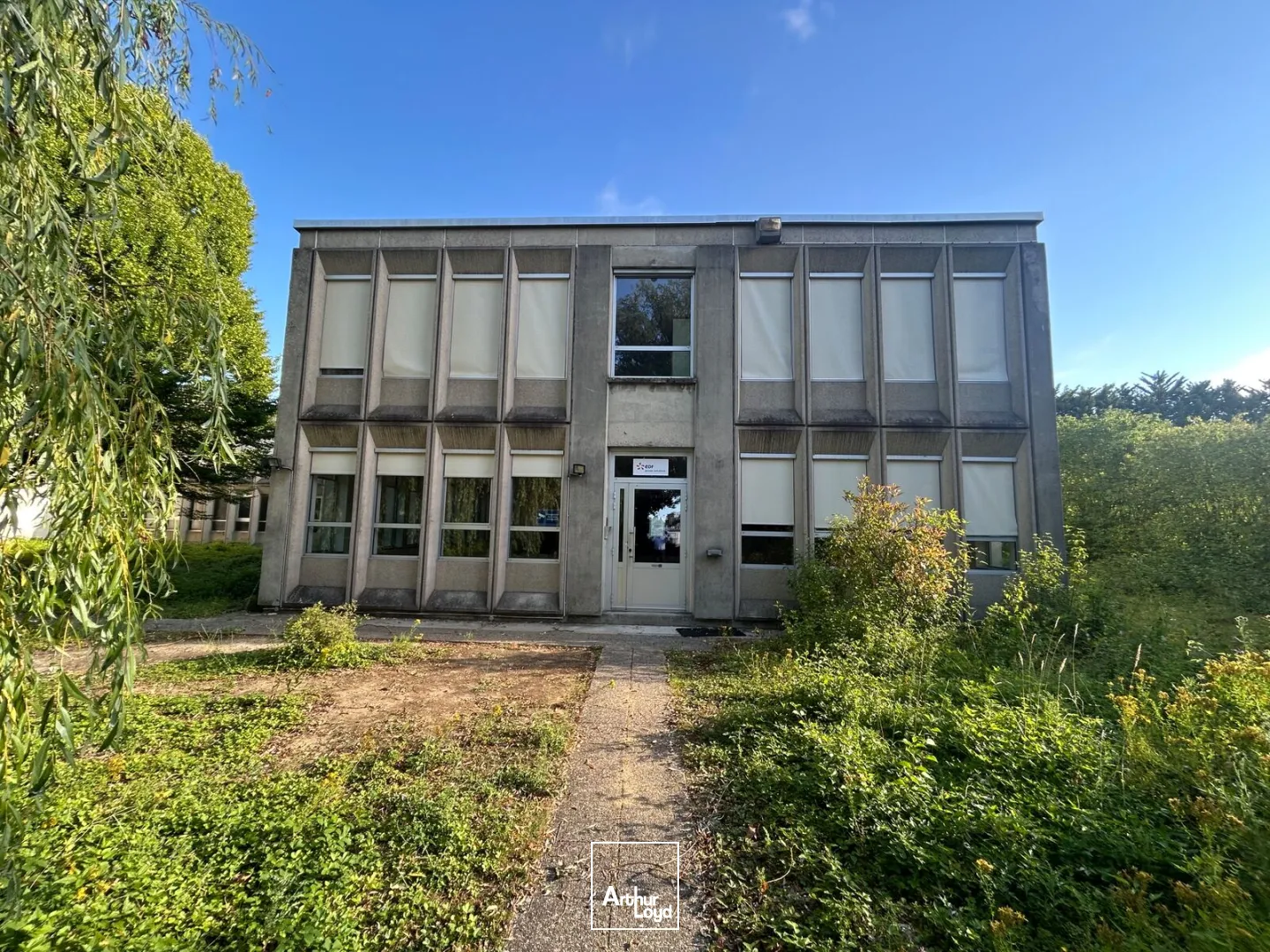 Locaux d'activité & Entrepôts - Location - SAINT QUENTIN - 02100 - 250-3250 - 7805845