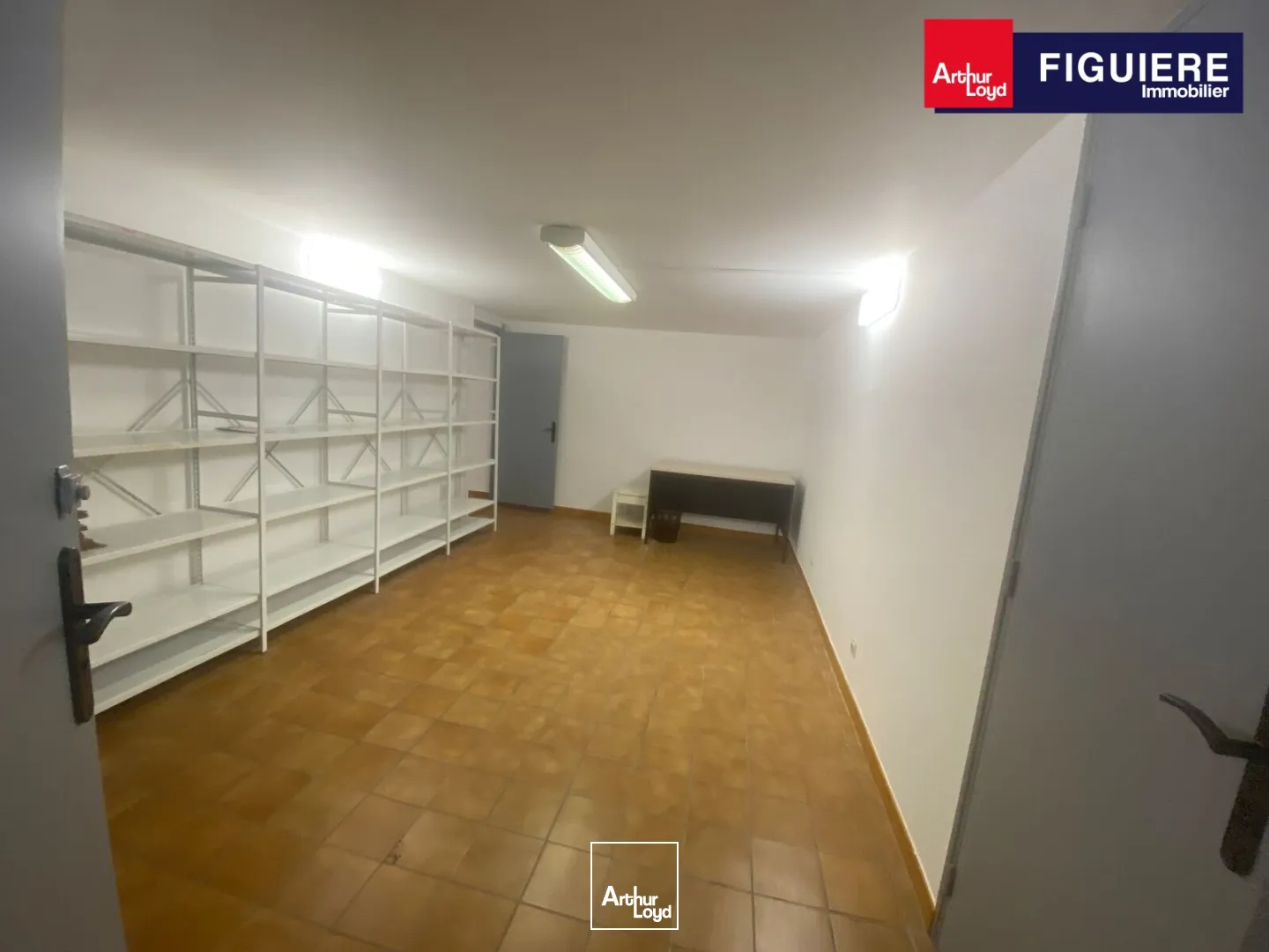 Bureaux - Location - LA FARE LES OLIVIERS - 13580 - 100-100 - 7805865