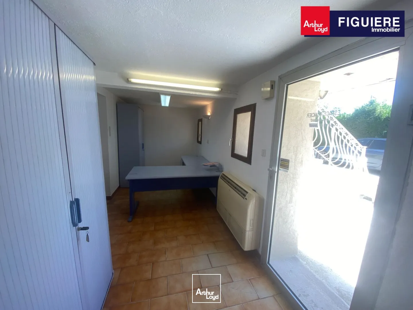 Bureaux - Location - LA FARE LES OLIVIERS - 13580 - 100-100 - 7805861