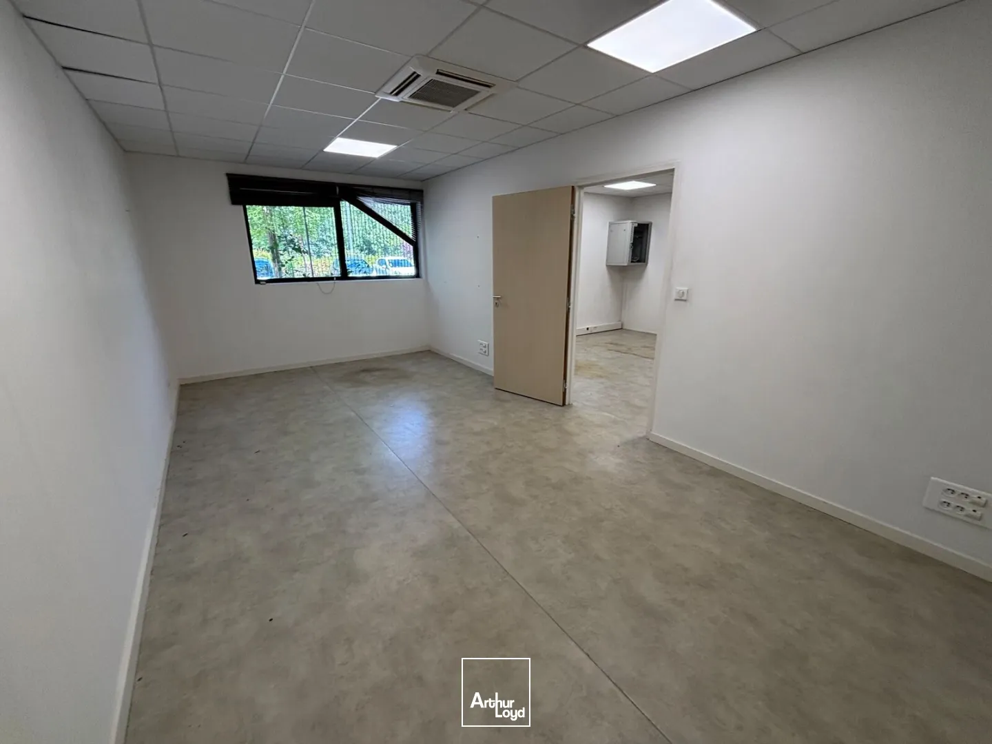 Locaux d'activité & Entrepôts - Location - ROUEN - 76000 - 174-174 - 7805956