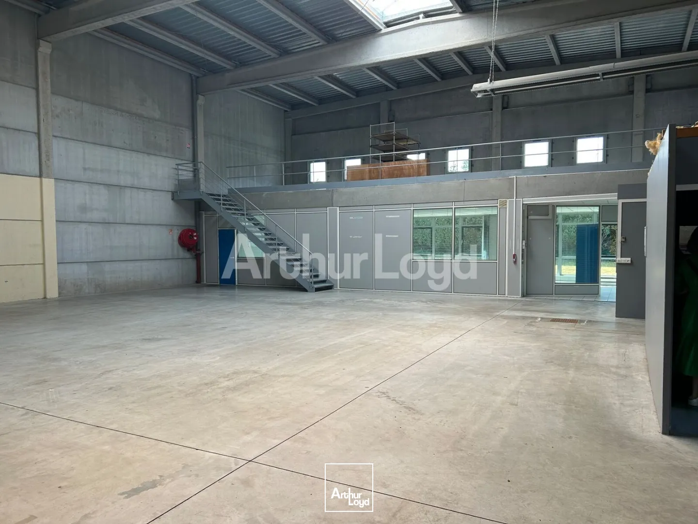 Locaux d'activité & Entrepôts - Location - MONS EN BAROEUL - 59370 - 540-540 - 7806344