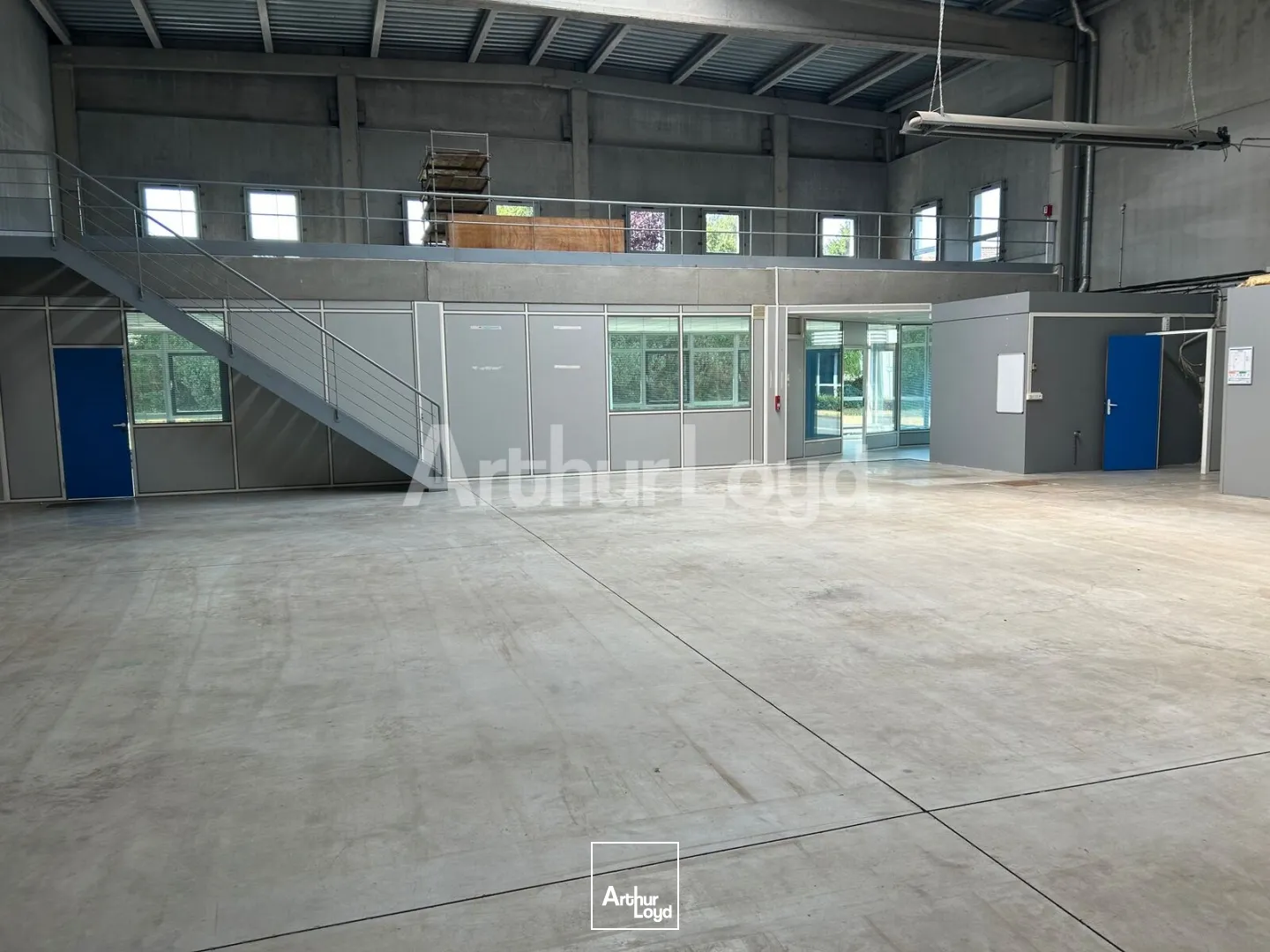 Locaux d'activité & Entrepôts - Location - MONS EN BAROEUL - 59370 - 540-540 - 7806345