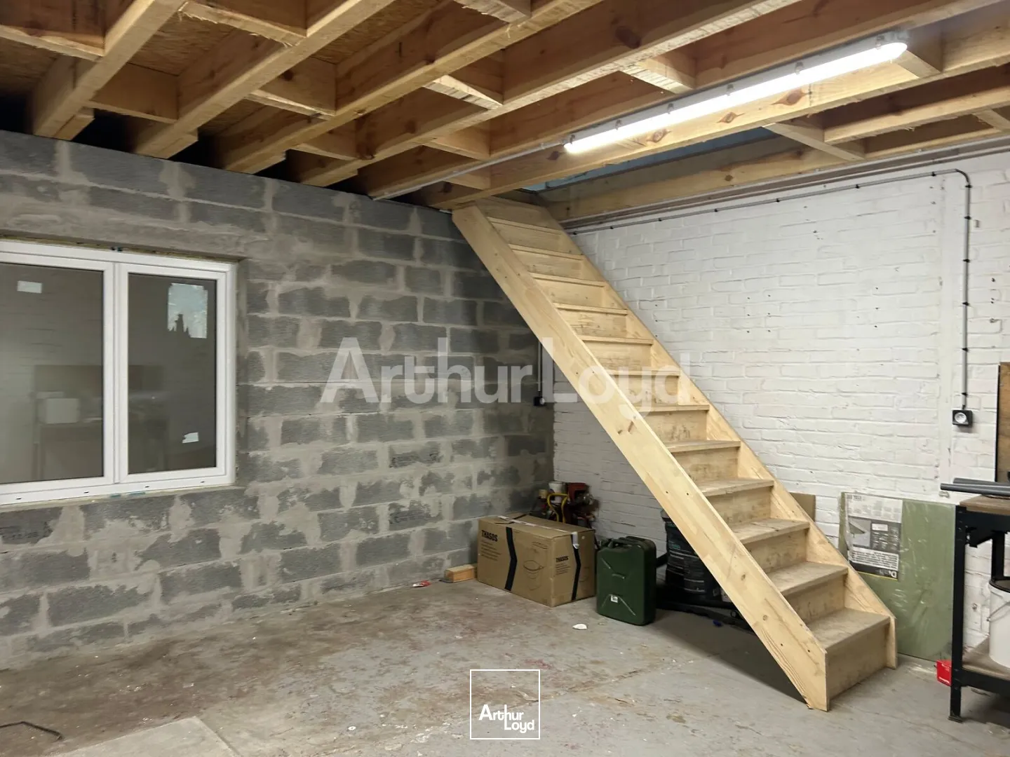 Locaux d'activité & Entrepôts - Location - RAISMES - 59590 - 300-300 - 7806435