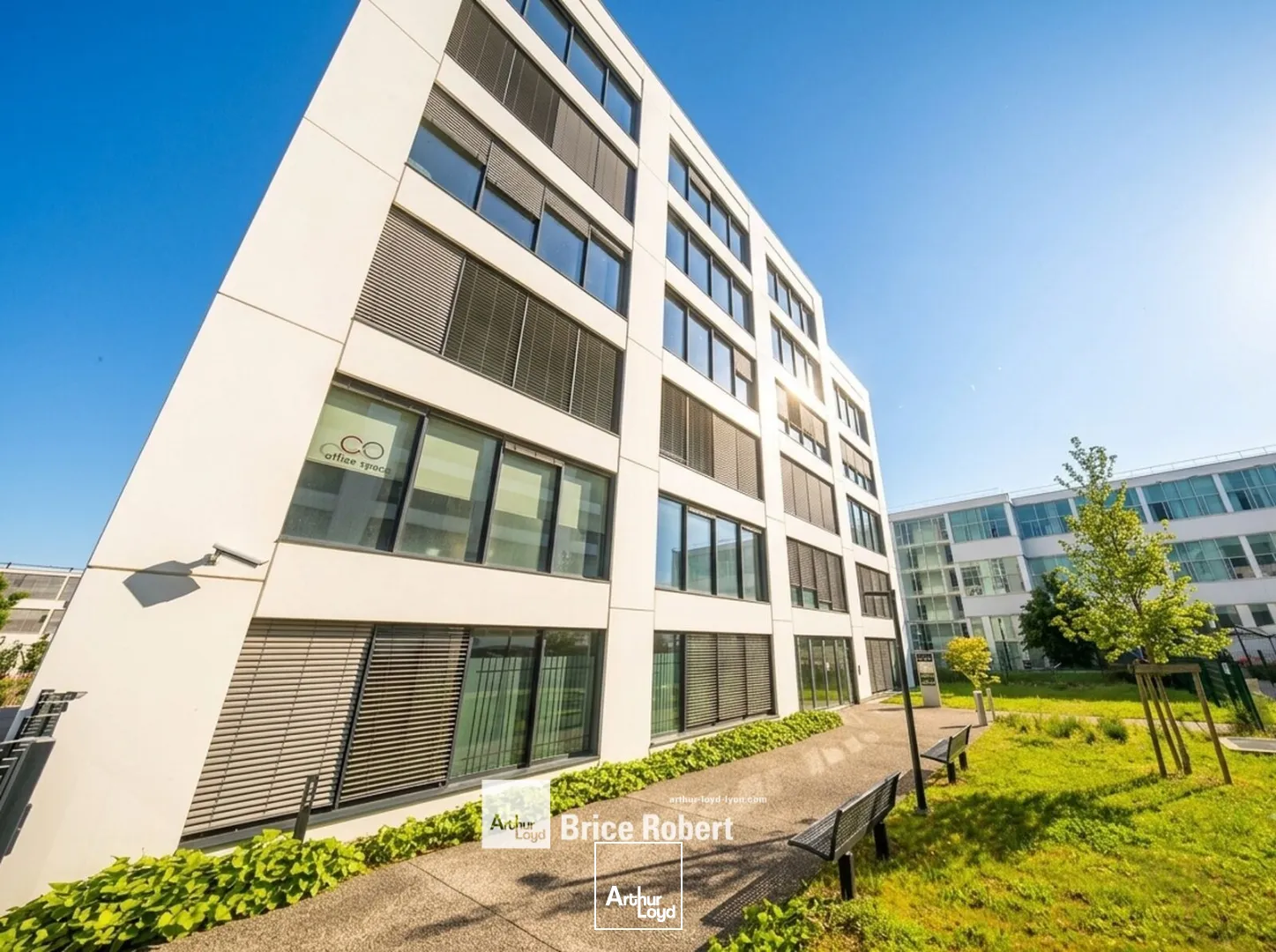 Bureaux - Location - VAULX EN VELIN - 69120 - 287.56-2867.54 - 7806495