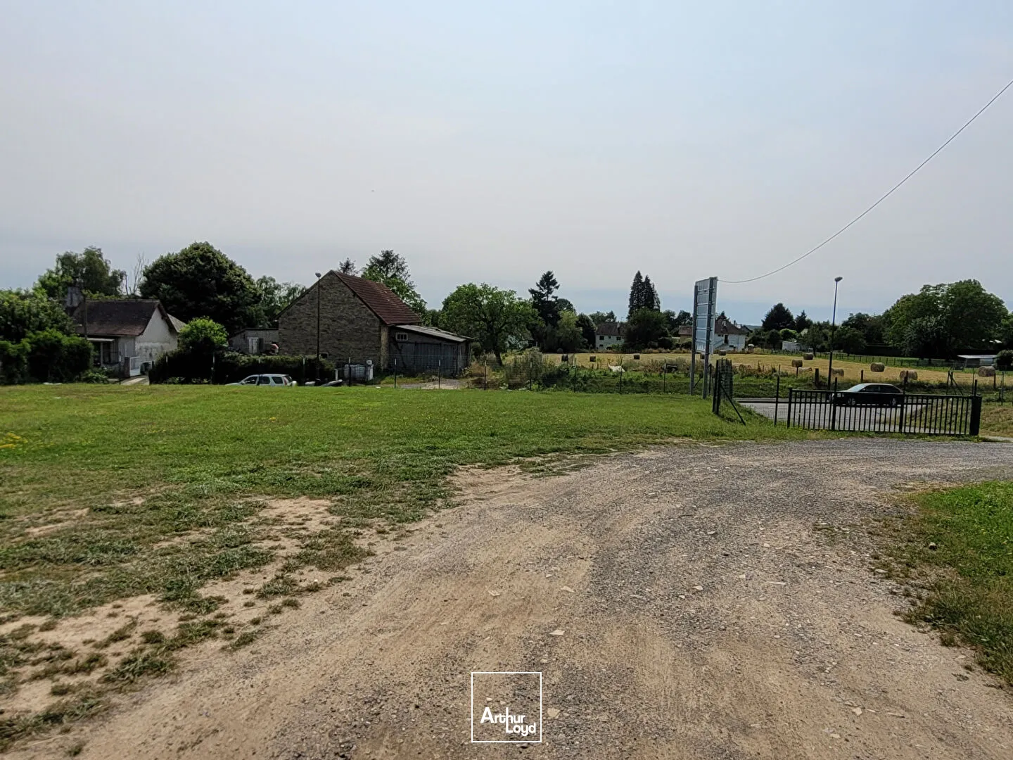Locaux commerciaux - Vente - SAINT YRIEIX LA PERCHE - 87500 - 800-800 - 7806705