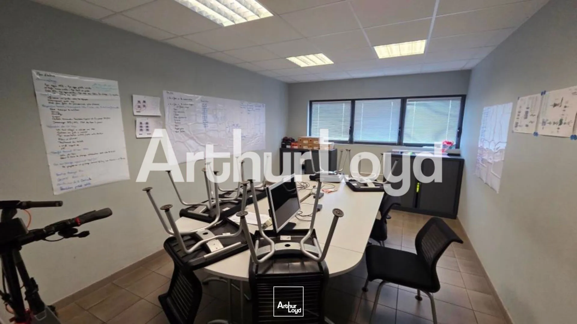 Locaux d'activité & Entrepôts - Location - HERMIVAL LES VAUX - 14100 - 2040-2040 - 7807484