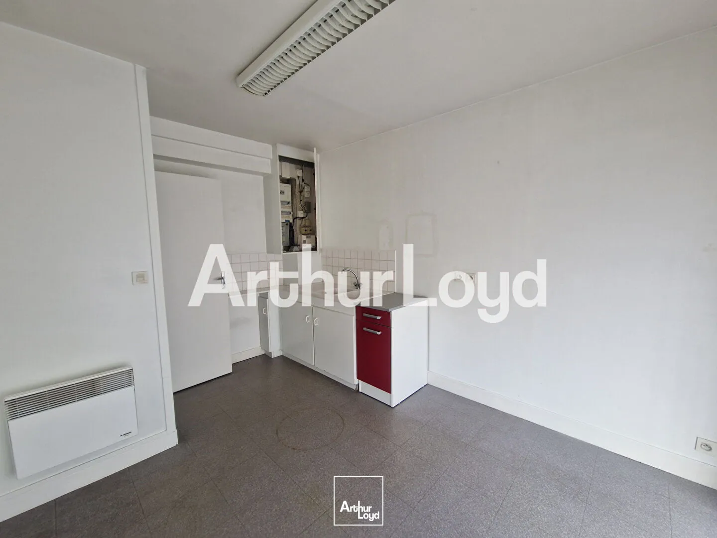 Locaux commerciaux - Location - MEZIDON VALLEE D AUGE - 14270 - 55-55 - 7807507