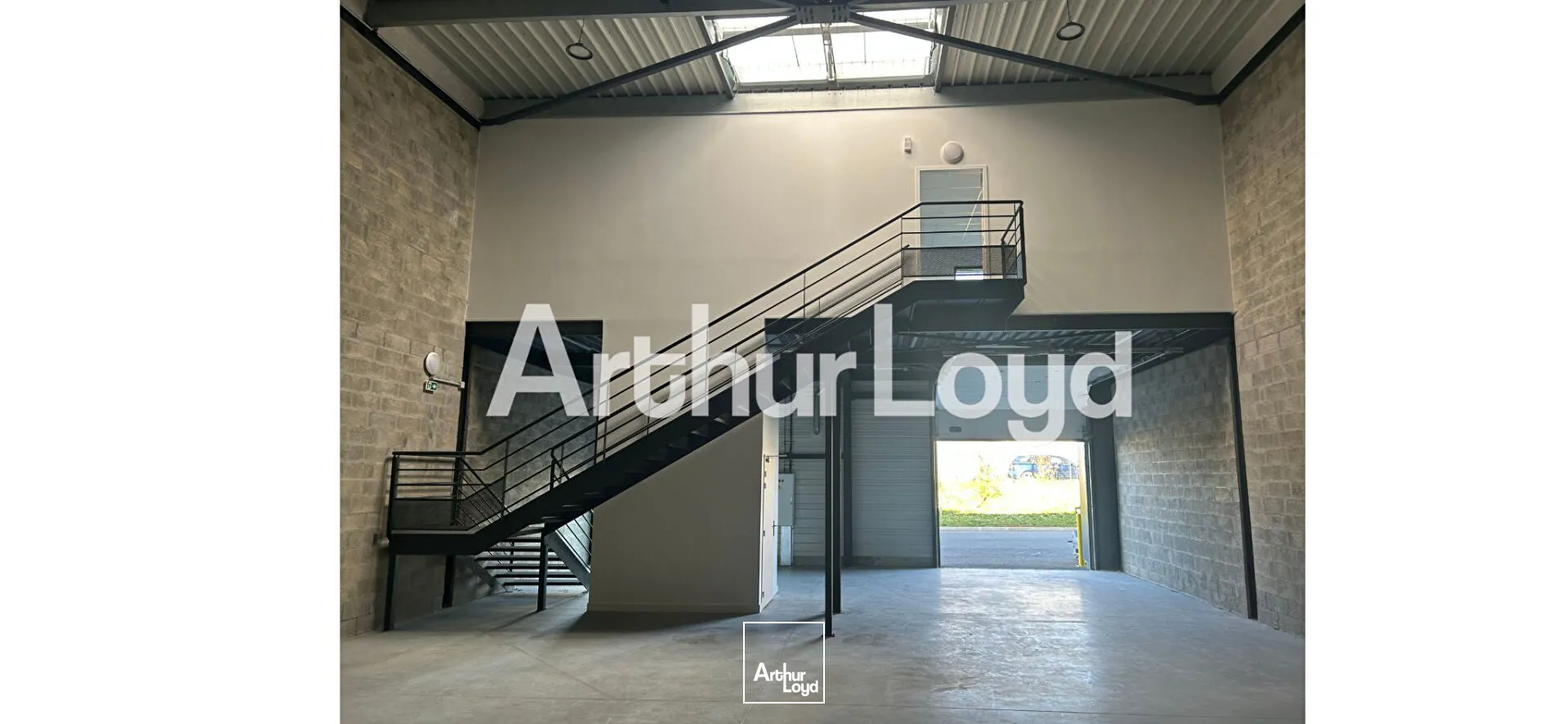 Locaux d'activité & Entrepôts - Location - MONDEVILLE - 14120 - 261-261 - 7807522