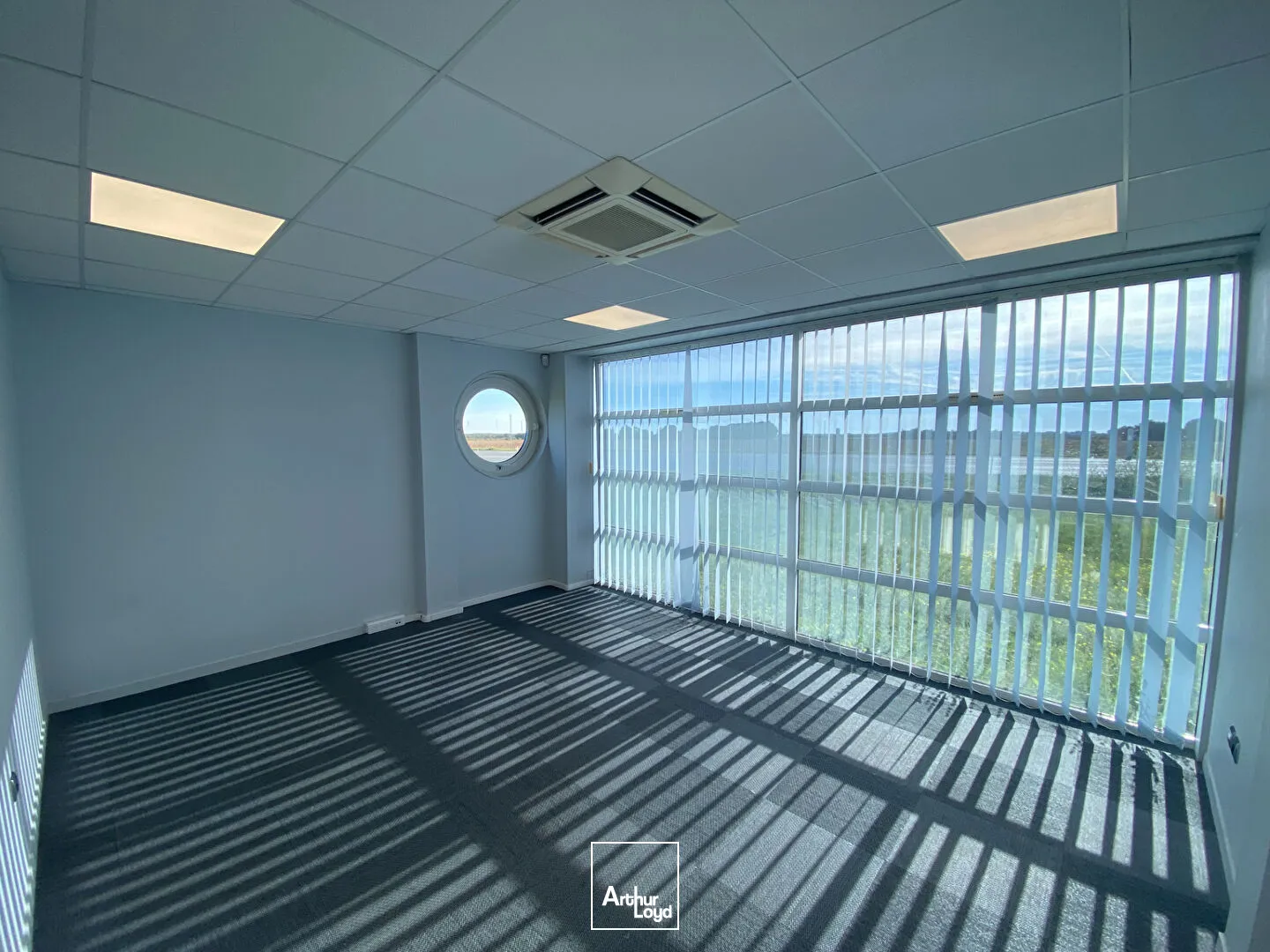 Bureaux - Location - DOMPIERRE SUR MER - 17139 - 315-315 - 7807601