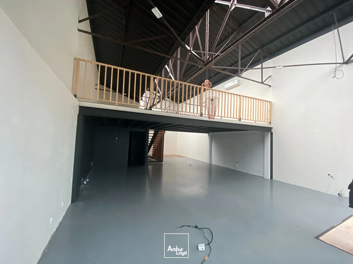 Locaux commerciaux - Location - LA ROCHELLE - 17000 - 160-160 - 7807637