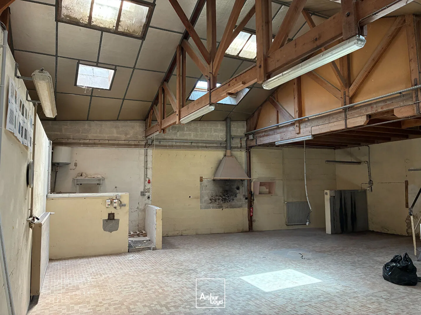 Locaux d'activité & Entrepôts - Location - LA ROCHELLE - 17000 - 478-478 - 7807677