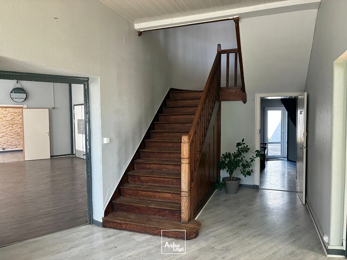 Locaux commerciaux - Vente - AIGREFEUILLE D AUNIS - 17290 - 476-476 - 7807684