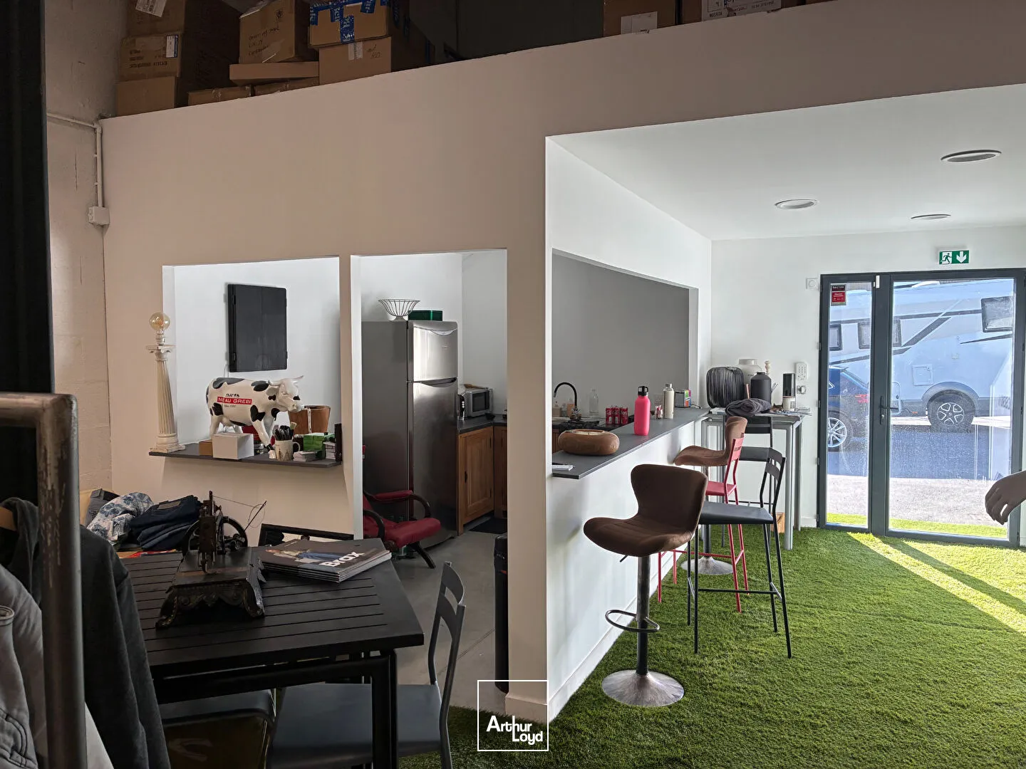 Locaux d'activité & Entrepôts - Vente - LA ROCHELLE - 17000 - 208-208 - 7807689