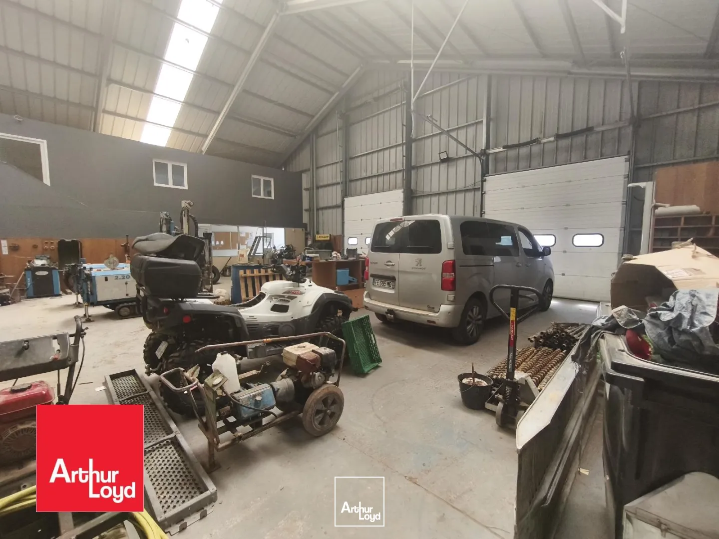 Locaux d'activité & Entrepôts - Vente - AUNEAU - 28700 - 669-669 - 7807752