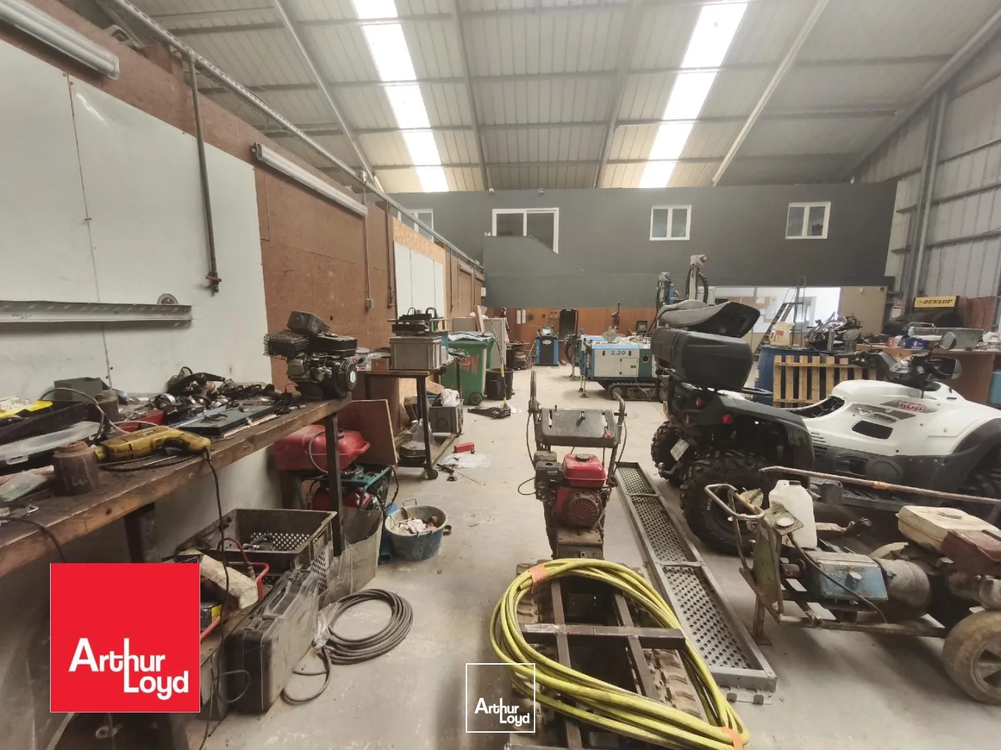 Locaux d'activité & Entrepôts - Vente - AUNEAU - 28700 - 669-669 - 7807756