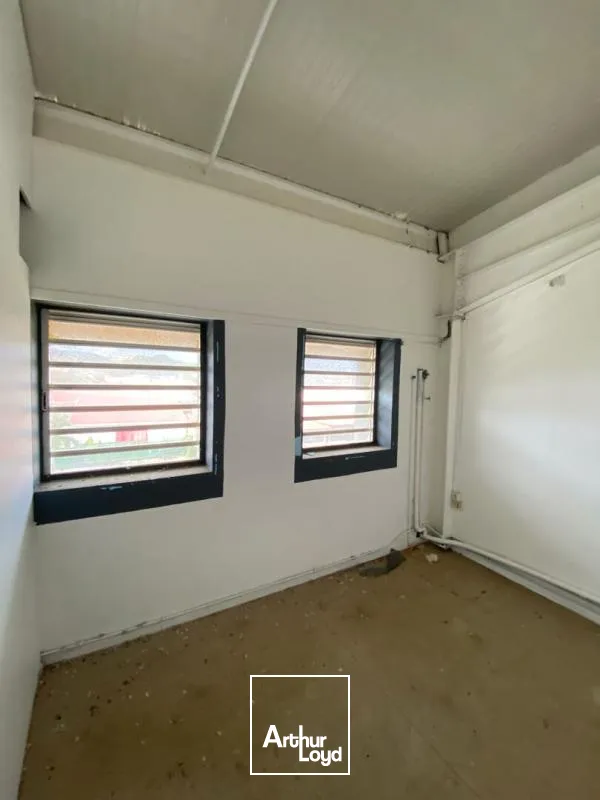 Locaux commerciaux - Location - Le Robert - 97231 - 50-50 - 7807786
